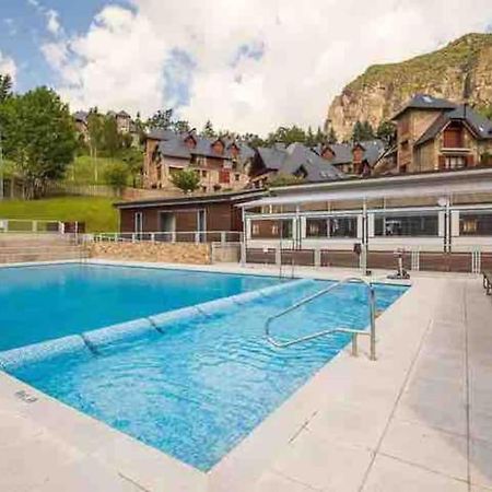 Elegante Apartamento En Escarrilla Con Vistas Al Valle מראה חיצוני תמונה